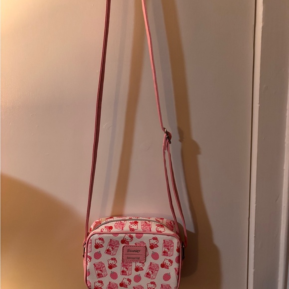 Loungefly Sanrio Hello Kitty Crossbody Bag - Picture 2 of 10